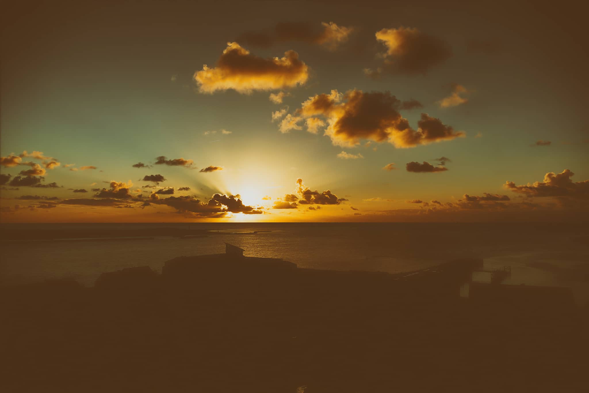 Sonnenaufgang über der Nordsee, für Sehnsucht der Augen von Danny Koerber.