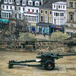 Edingburgh – Wo Stein sich erinnert. Stimmungsvolle Stadtansichten von Edinburgh mit historischen Gebäuden, engen Gassen und markanten Steinfassaden. Wechselndes Licht, Schatten und urbane Details vermitteln die besondere Atmosphäre der schottischen Hauptstadt.